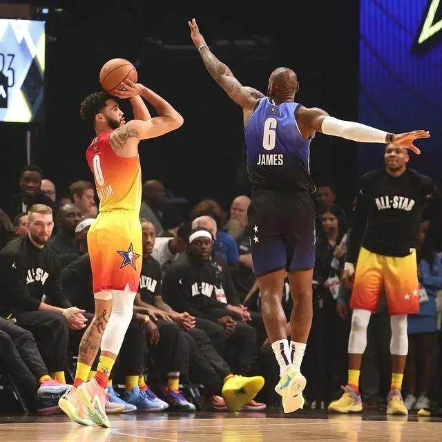 开云官方网站-【观点】无聊!全明星提前遭遇七年之痒 问题出在哪?